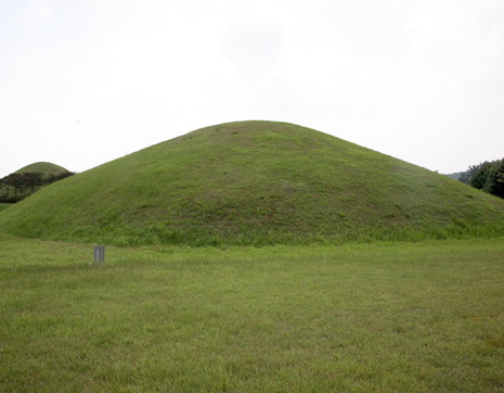 Naju Bannam Historical Tombs1